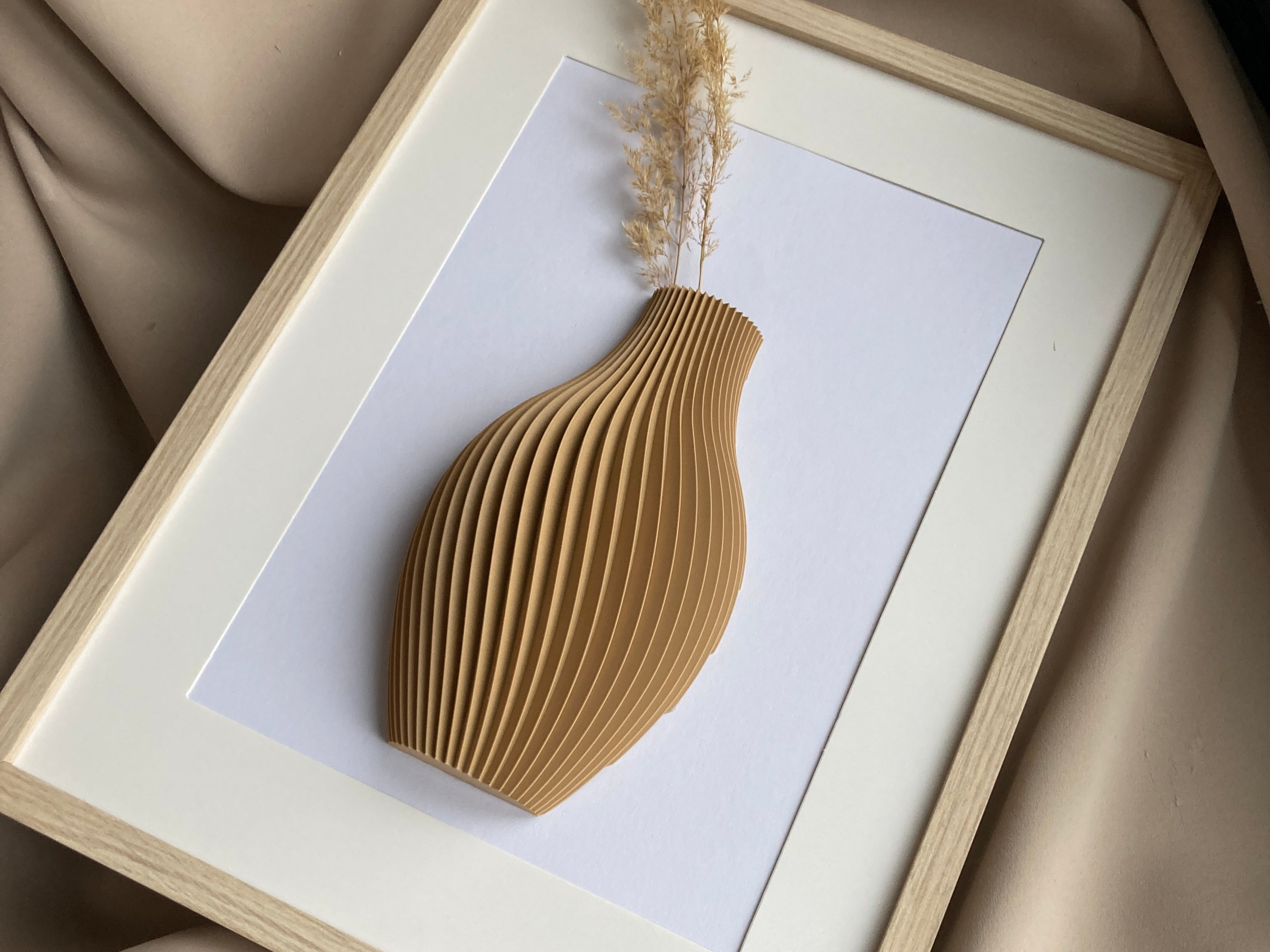 3D obraz Váza s žebrovaným vzorem | 20×30 cm dekorace do obývacího pokoje