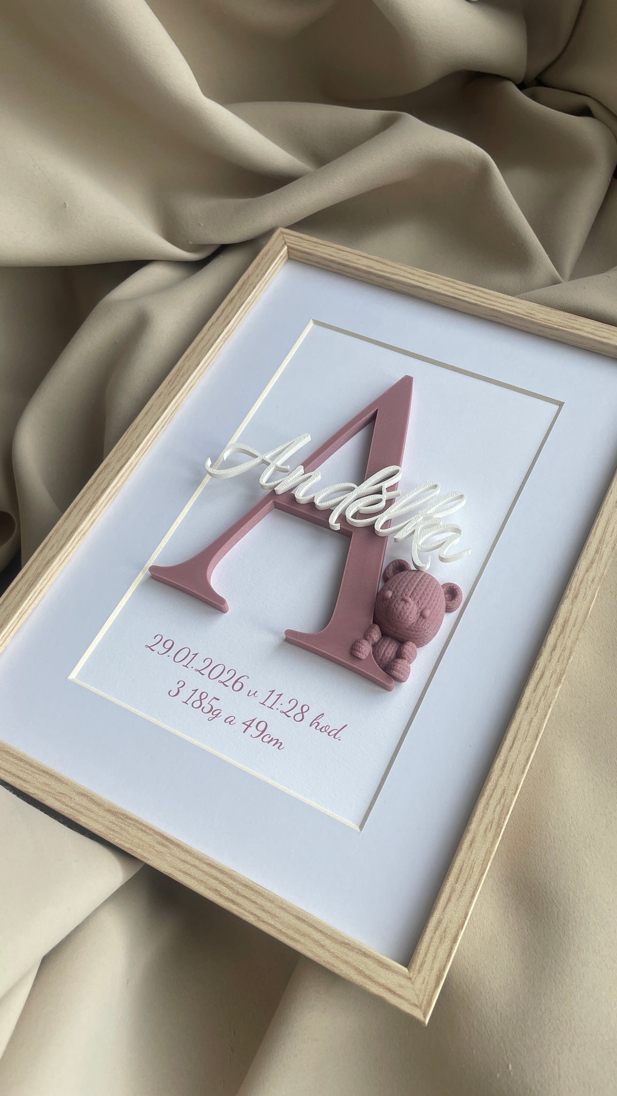 Personalizovaný obraz se jménem miminka – ideální dárek k narození nebo ke křtinám, 20 × 30 cm